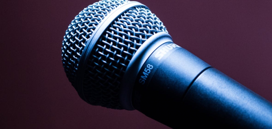 Comfy Karaoke: Intymne wydarzenie dla miłośników śpiewu i aspirujących artystów